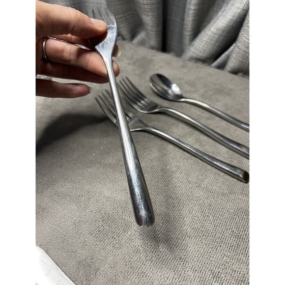 Towle Stainless Steel Flatware 18:0 Dinner & Salad Forks Spoon Lot - Picture 5 of 7